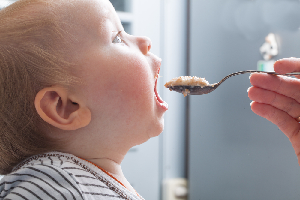 You are currently viewing Como fazer a introdução alimentar do bebê com alergia?